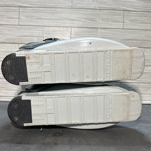 Caber Ski Boots Grey Euro Size 8 US 9MM-10LN - Picture 8 of 9